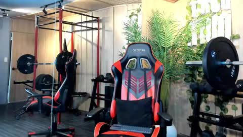 Snapshot of magnus_dahl chatting on 02.16.25 MAGNUS DAHL online show from 02.16.25