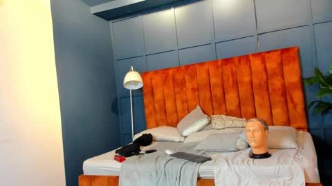 Snapshot of magnus_dahl chatting on 02.27.25 MAGNUS DAHL online show from 02.27.25