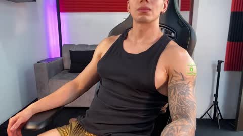Snapshot of magnus_savage chatting on 05.06.26 If you want me to use the Lovense please let me know -- online show from 05.06.26