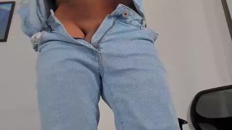 Snapshot of magnusclark chatting on 04.09.26 Magnusclark online show from 04.09.26