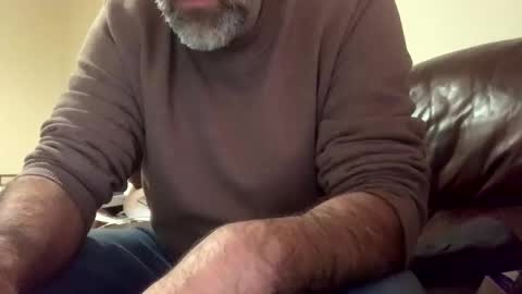 Daddy Bear online show from 10.04.25