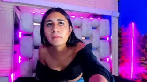 Snapshot of mahiara_hot chatting on 05.19.26 mahiara hot online show from 05.19.26