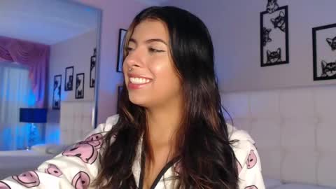 Snapshot of maia_reficco chatting on 04.17.26 Maia Reficco online show from 04.17.26