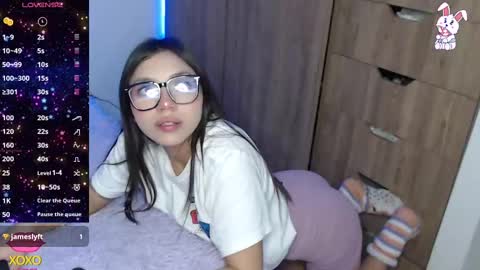    t  online show from 03.05.25