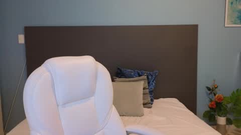 Snapshot of maiaa_ruiz chatting on 12.02.24 Maiaa Ruiz online show from 12.02.24