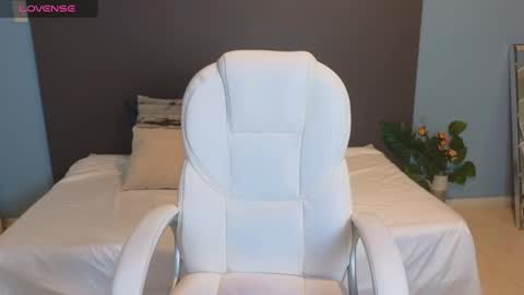 Snapshot of maiaa_ruiz chatting on 02.28.25 Maiaa Ruiz online show from 02.28.25