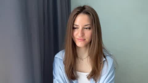 Snapshot of maiabarthe chatting on 05.07.26 M I A online show from 05.07.26