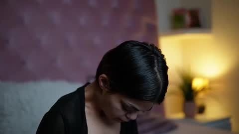 Snapshot of maiamini chatting on 10.14.25 Maia online show from 10.14.25