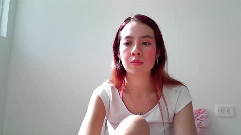 Snapshot of maiarosse_ chatting on 01.24.25 MaiaRosse online show from 01.24.25