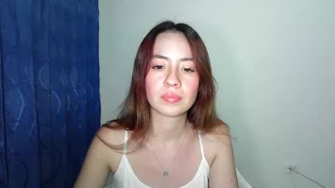 Snapshot of maiarosse_ chatting on 05.26.26 MaiaRosse online show from 05.26.26