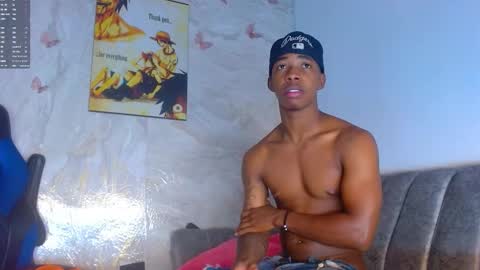 maicoljorda1 online show from 11.26.25