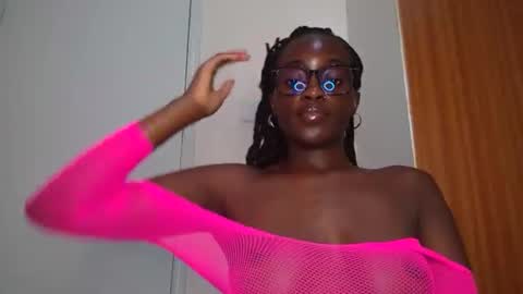 Snapshot of maicymiranda chatting on 03.05.25 TO MY GOOD SUPPORTERS KINDLY MAKE MY WISHES COME TRUE I LOVE YOU ALL I AM UNWELL BUT I WILL BE BACK SOON online show from 03.05.25
