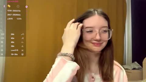 Elina online show from 10.24.25