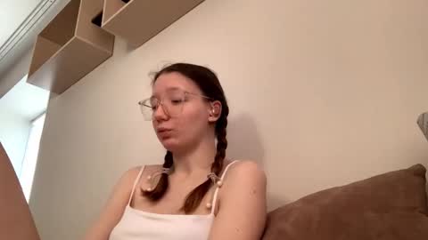 Snapshot of maidacompston chatting on 02.14.26 Elina online show from 02.14.26