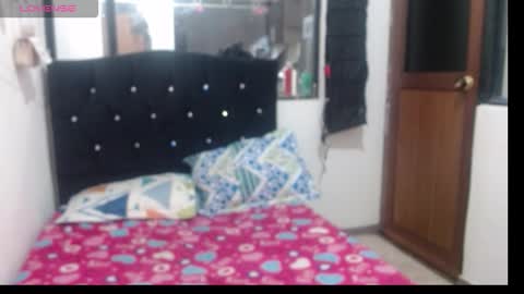 Snapshot of maidy_19 chatting on 10.23.25 maidy_19 online show from 10.23.25