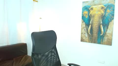 I am Maik online show from 11.25.25