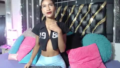 mailyn_gold online show from 02.25.26