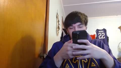 Snapshot of mainecollegeboy chatting on 01.21.25 mainecollegeboy online show from 01.21.25