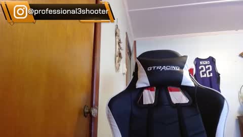 Snapshot of mainecollegeboy chatting on 01.25.25 mainecollegeboy online show from 01.25.25