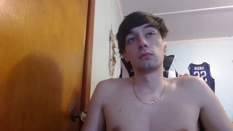 Snapshot of mainecollegeboy chatting on 03.01.25 mainecollegeboy online show from 03.01.25