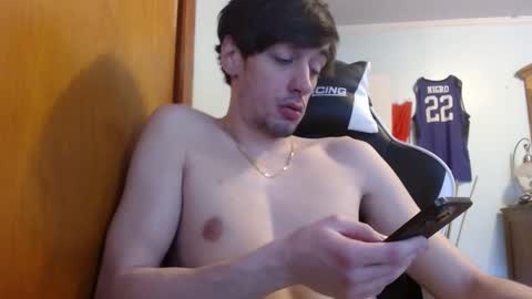 Snapshot of mainecollegeboy chatting on 03.10.25 mainecollegeboy online show from 03.10.25