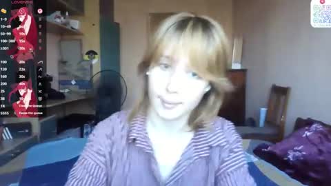 Snapshot of maisawin chatting on 07.13.26 Evie online show from 07.13.26