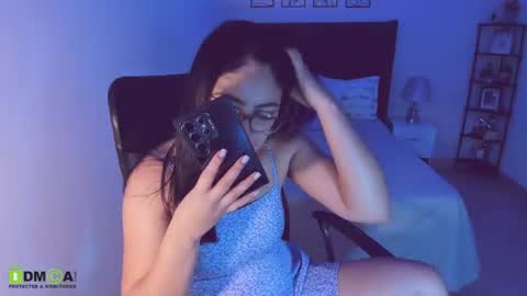 Snapshot of maite_kanes chatting on 06.21.26 Maite online show from 06.21.26
