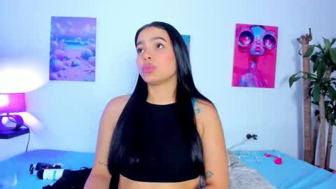 mai  online show from 09.13.25