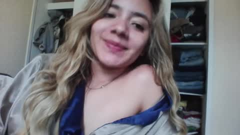 majo_gomezz online show from 02.18.26