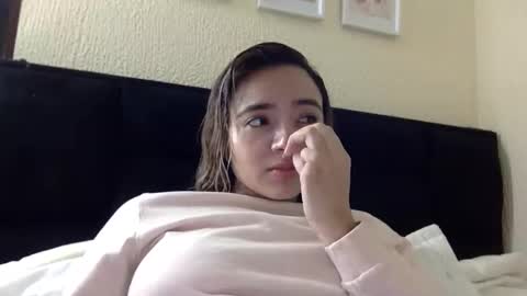 Snapshot of majo_gomezz chatting on 04.17.26 majo_gomezz online show from 04.17.26