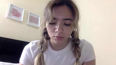 Snapshot of majo_gomezz chatting on 04.30.26 majo_gomezz online show from 04.30.26