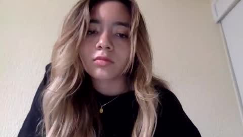 Snapshot of majo_gomezz chatting on 05.12.26 majo_gomezz online show from 05.12.26