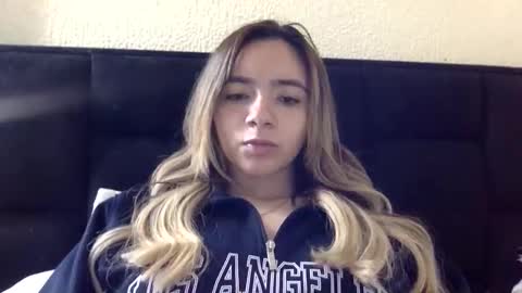 Snapshot of majo_gomezz chatting on 05.18.26 majo_gomezz online show from 05.18.26
