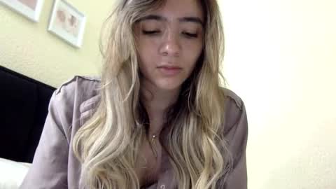 Snapshot of majo_gomezz chatting on 06.04.26 majo_gomezz online show from 06.04.26