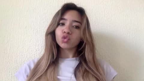 Snapshot of majo_gomezz chatting on 06.10.26 majo_gomezz online show from 06.10.26