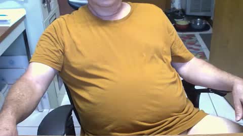 Snapshot of majormike34 chatting on 05.23.26 majormike34 online show from 05.23.26