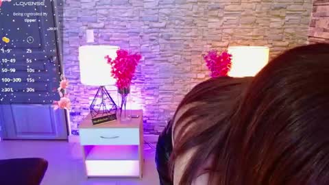 Snapshot of makarena_medina chatting on 04.19.26 Makarena online show from 04.19.26