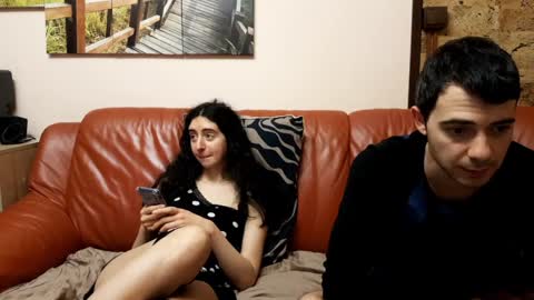 Snapshot of make_me_feel chatting on 02.06.25 Lena Ian online show from 02.06.25