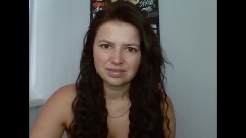 make_mesmile online show from 09.13.25