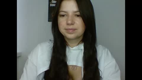 make_mesmile online show from 11.08.25