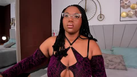 makena online show from 04.08.26