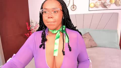 Snapshot of makena_gh chatting on 04.22.26 makena online show from 04.22.26