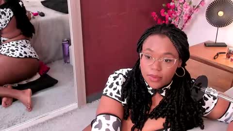 Snapshot of makena_gh chatting on 05.24.26 makena online show from 05.24.26