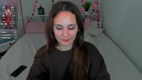 Snapshot of makima_lee chatting on 03.09.25 Makima online show from 03.09.25