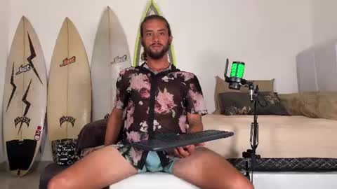 Mack  Makingmoans Twitter online show from 06.25.26