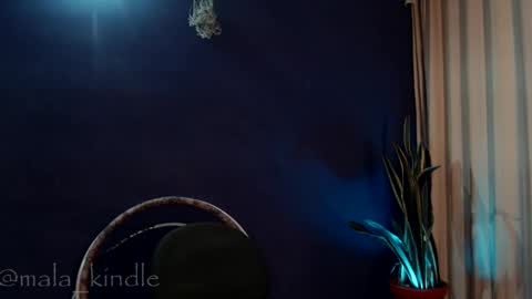 Snapshot of mala_kindle chatting on 12.10.24 Call me Mala independent model online show from 12.10.24