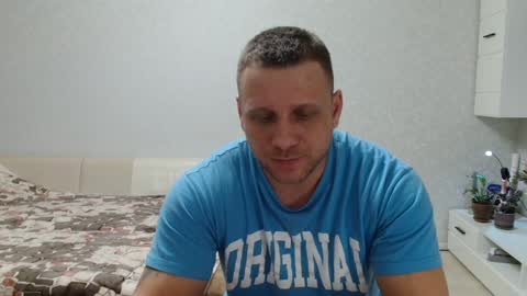 Snapshot of malchyshka chatting on 01.22.25 malchyshka online show from 01.22.25