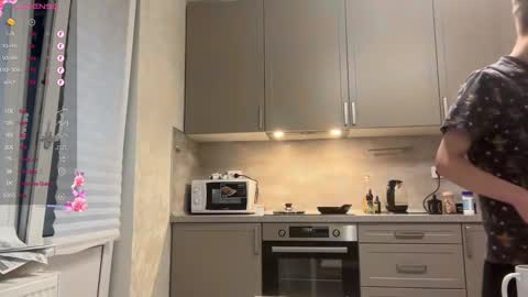 Snapshot of malcolm_yang chatting on 01.29.25 Tom and Mark 3 online show from 01.29.25