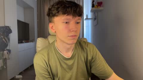 Snapshot of malcolm_yang chatting on 09.25.25 Tom and Mark 3 online show from 09.25.25