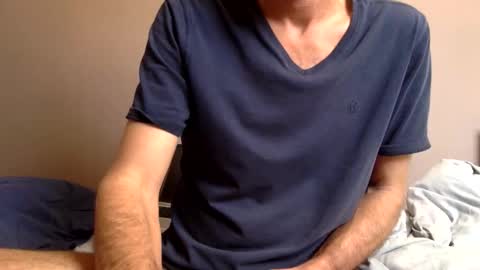 Snapshot of malefrench1 chatting on 10.18.25 malefrench1 online show from 10.18.25